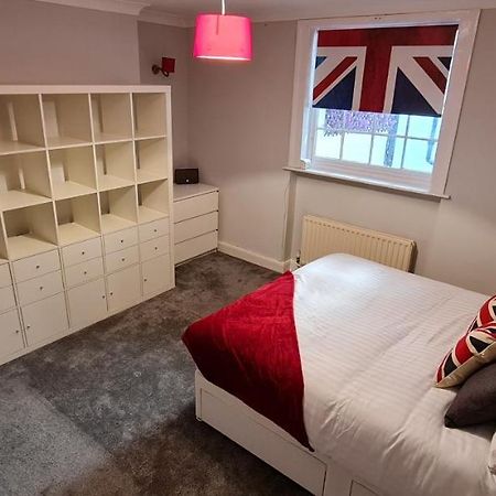 Diamond Harbour - Whole Huge Apartment - Wifi - Beach - Ramsgate Town المظهر الخارجي الصورة