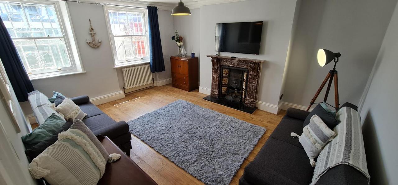 Diamond Harbour - Whole Huge Apartment - Wifi - Beach - Ramsgate Town المظهر الخارجي الصورة